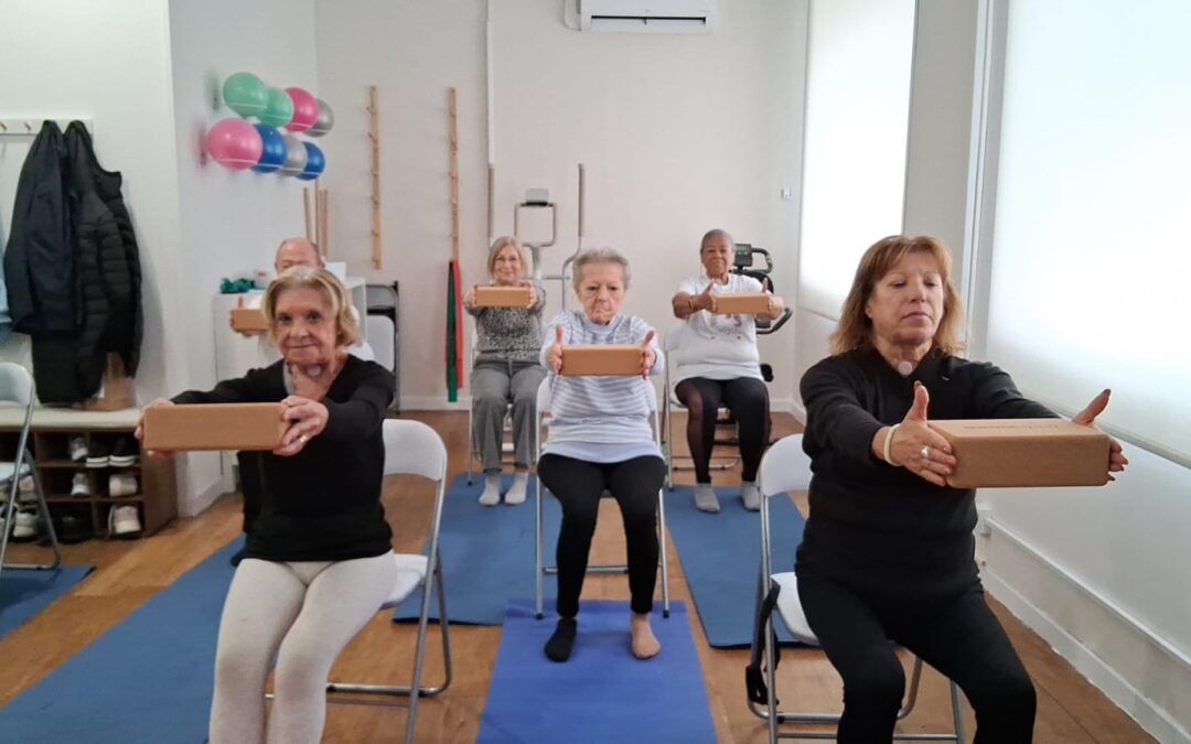 Comienzan las clases de pilates adaptado en AMULAR: un pilar para la recuperación física y la salud