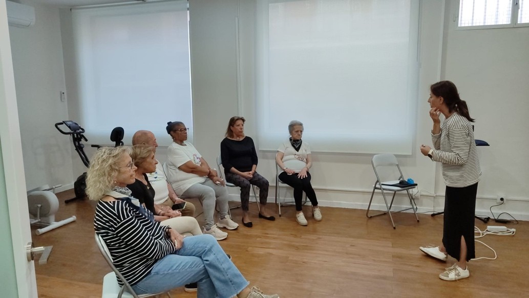 Talleres de logopedia en AMULAR con Carolina