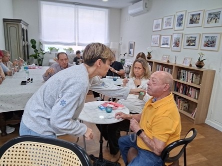 Taller del olfato en AMULAR: recuperando sensaciones y calidad de vida